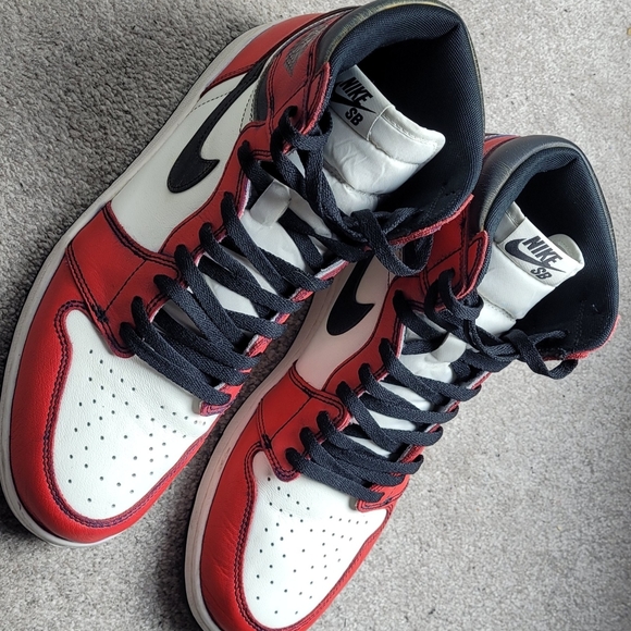 Air Jordan 1 SB - Picture 1 of 8